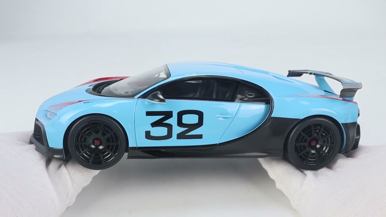 TopSpeed ブガッティ シロン ピュールスポール グランプリ 1/18 TopSpeed 1/18 Bugatti Chiron Pur Sport 'Grand Prix' (TS0399) Resin