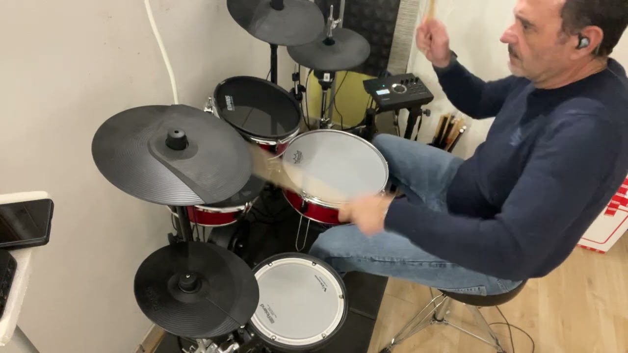 Mylus Cyrus - Flowers Drum Cover 