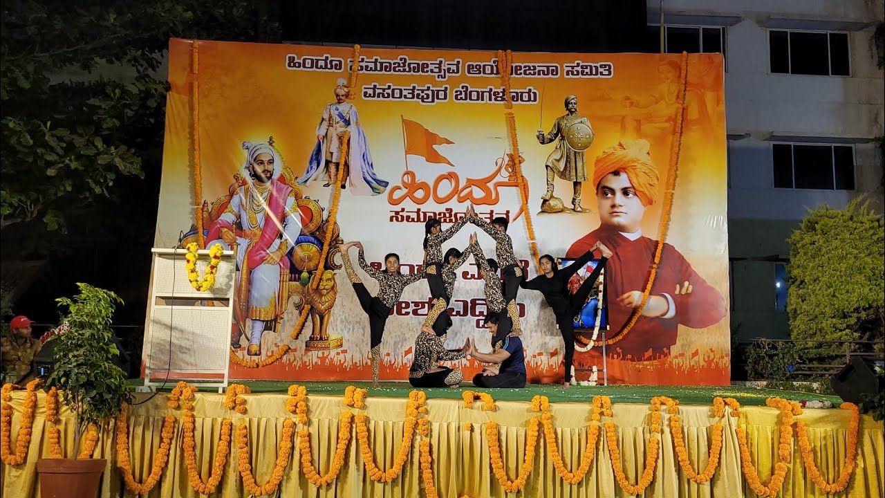 Yoga Beyond Mats | Stunning Group Yoga Stage Performance