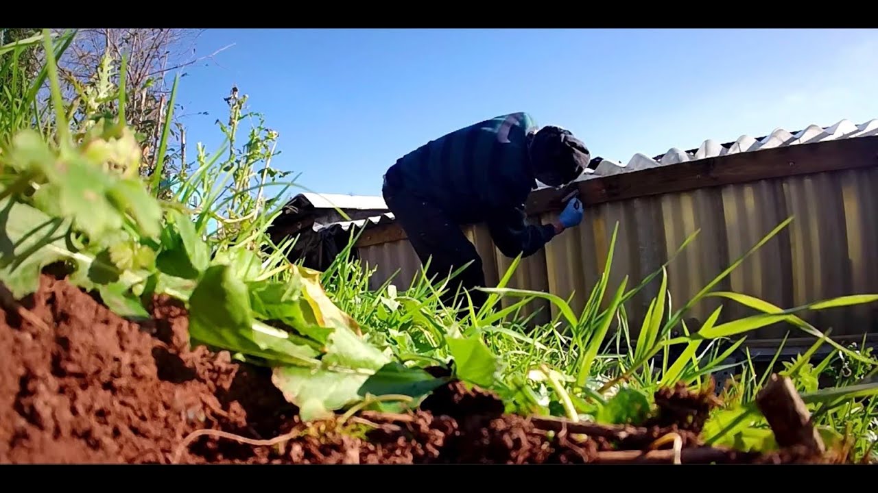 Gutter Snipe | DIY Guttering on the Farm - YouTube