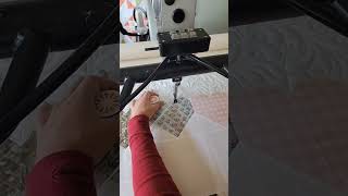 machine quilting with the 4n1 machine quilting ruler #nataliabonner