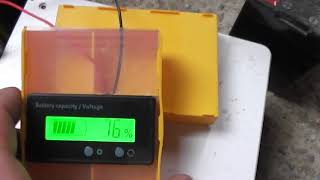 Simplest battery capacity and voltage meter