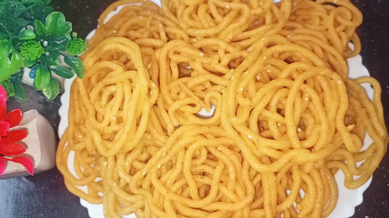 కరకరలాడే జంతికలు 😍murukulu #cooking #food #recipe #nellore