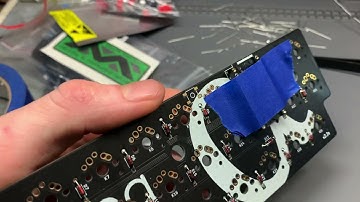 Alpha 28 Keyboard DIY ProMicro build. QMK firmware. Choc key switches.