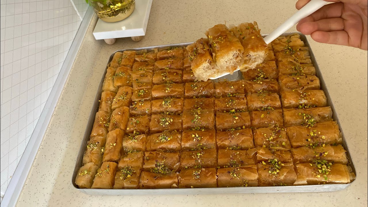 BAYRAMA BU TATLIYI YAPUN TÜM ÖVGÜLERİ KAPIN‼️✅HEM KADAYIF HEM BAKLAVA İKİSİ BİR ARADA🤌🏻