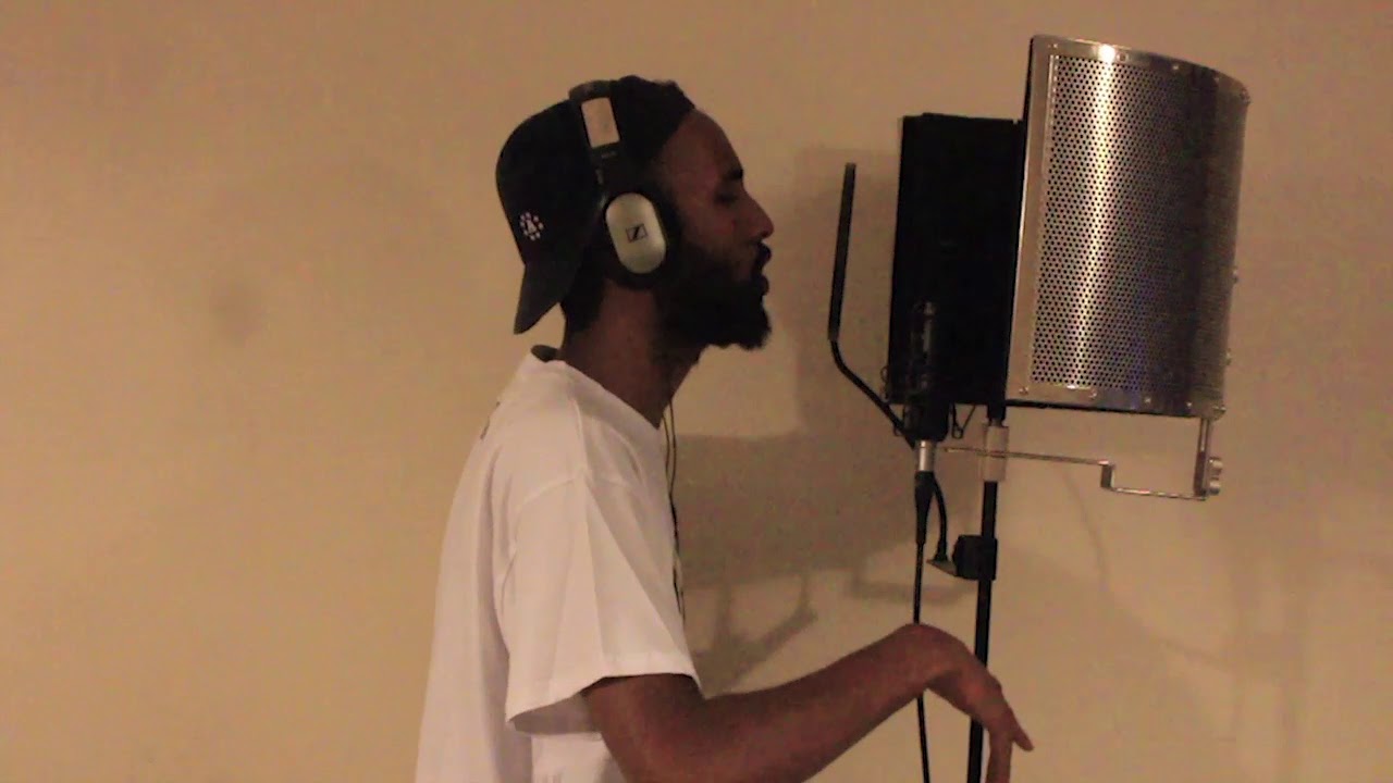 Zack X - BootiCall (In Studio Performance)