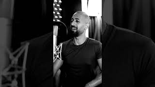 Aldanma Çocuksu Mahsun Yüzüne.