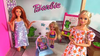 Barbie and Ken with Barbie's Sister Chelsea Summer Break Sleepover at Barbie's Friend Megan House