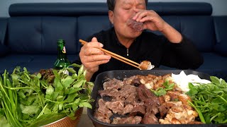 [GOPCHANG, DAECHANG] Grilled beef intestines & Soju - Mukbang eating show