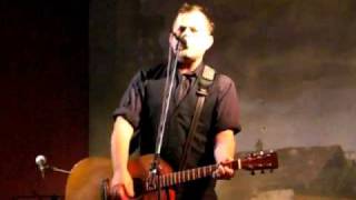 Watch Matthew Ryan Dulce Et Decorum Est video