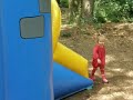 Selene en Kim op het springkussen [deel 3]