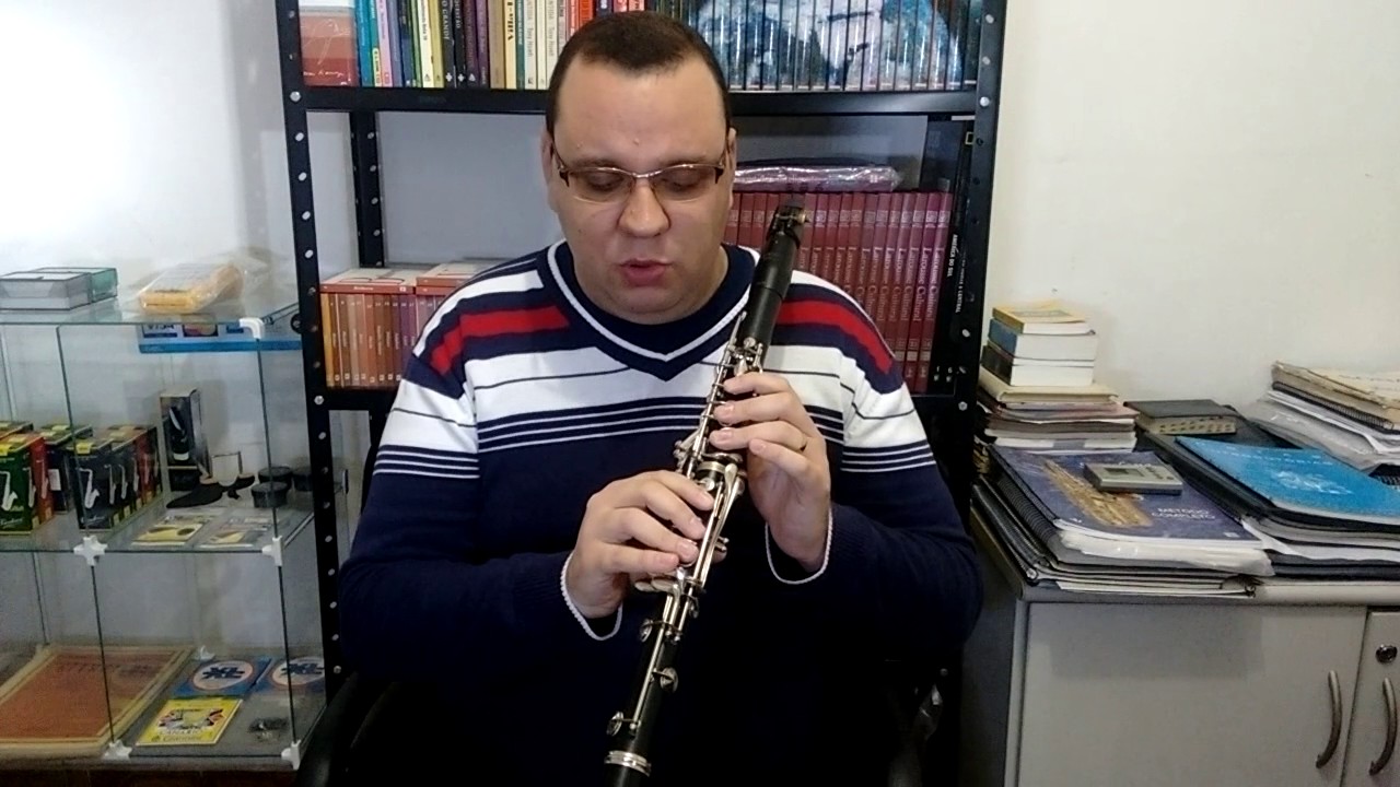 Como tocar a escala de Si Bemol Maior no escala em duas