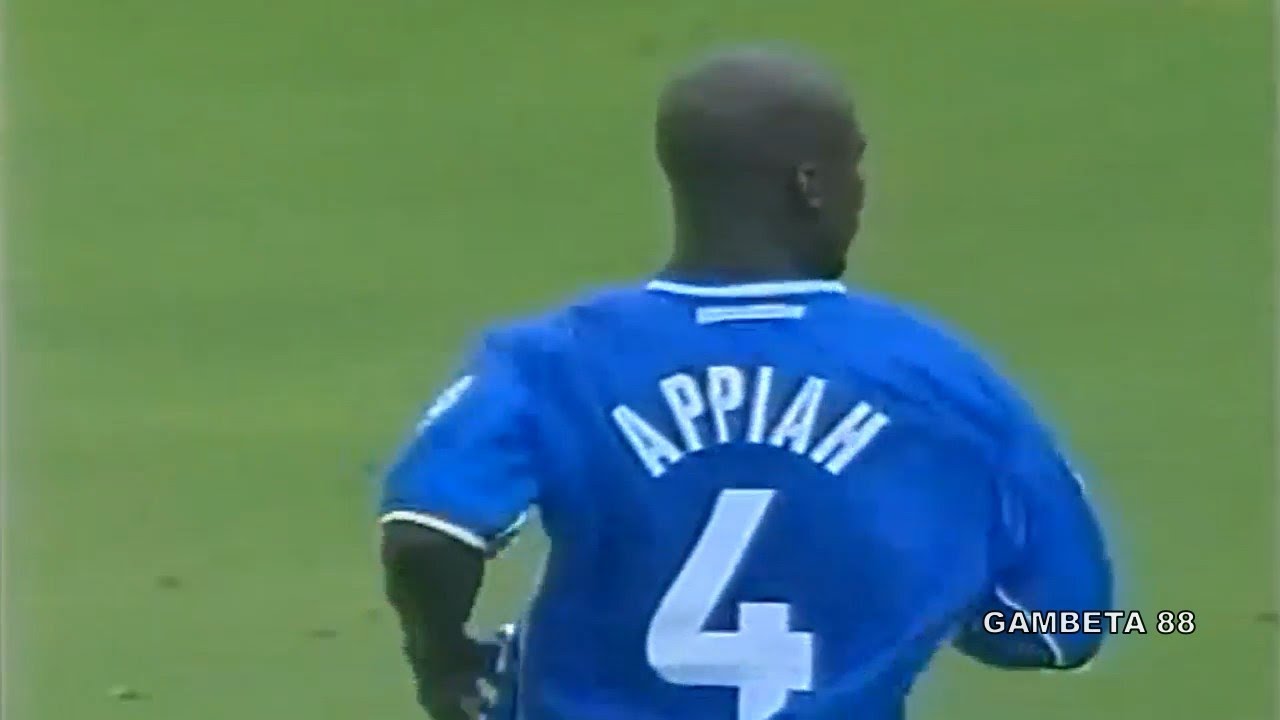 Stephen Appiah vs AC Milan Home   10052003