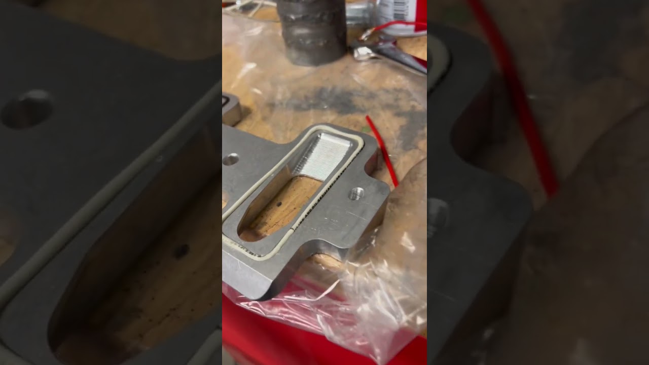 Иногда приходится отправлять. Адаптер для впускных клапанов Cathedral Heads. 