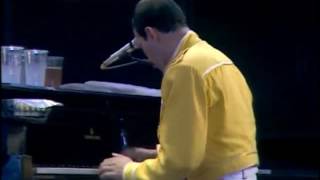 Download Lagu Queen Live At Wembley Saturday Seven Seas of Rhye MP3 Download Lagu Queen Live At Wembley Saturday Seven Seas of Rhye MP3