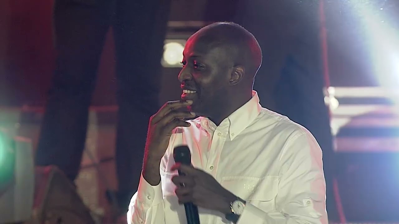 Dusin Oyekan at The Experience 20