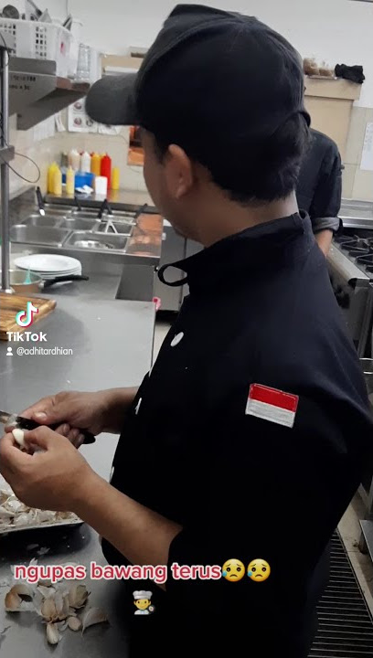 nasib jadi anak baru..baru masuk kerja di kitchen