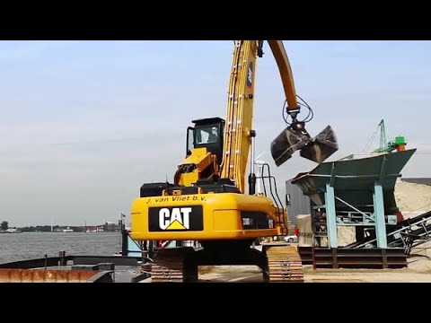 Cat® Clamshell Grapples | Introduction to Clamshell Grapples