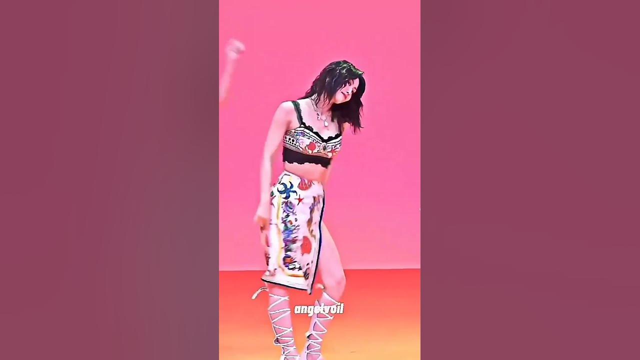 MOMO and Jihyo Pa Que Retozen #twice MOMO and Jihyo Pa Que Retozen #twice