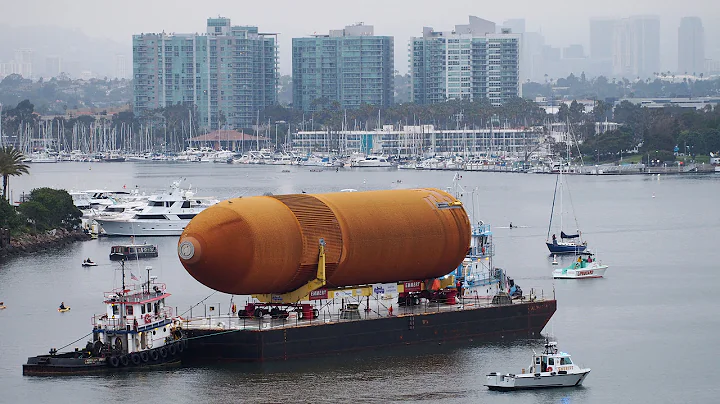 Space Shuttle Fuel Tank (ET-94) Arrival - Marina d...