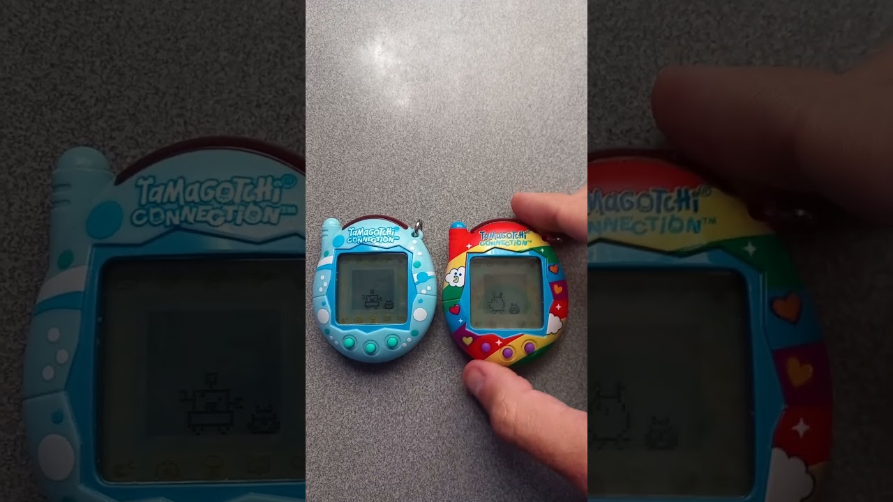 Tamagotchi Connection 2024 Androtchi y Teketchi con sus bebés.