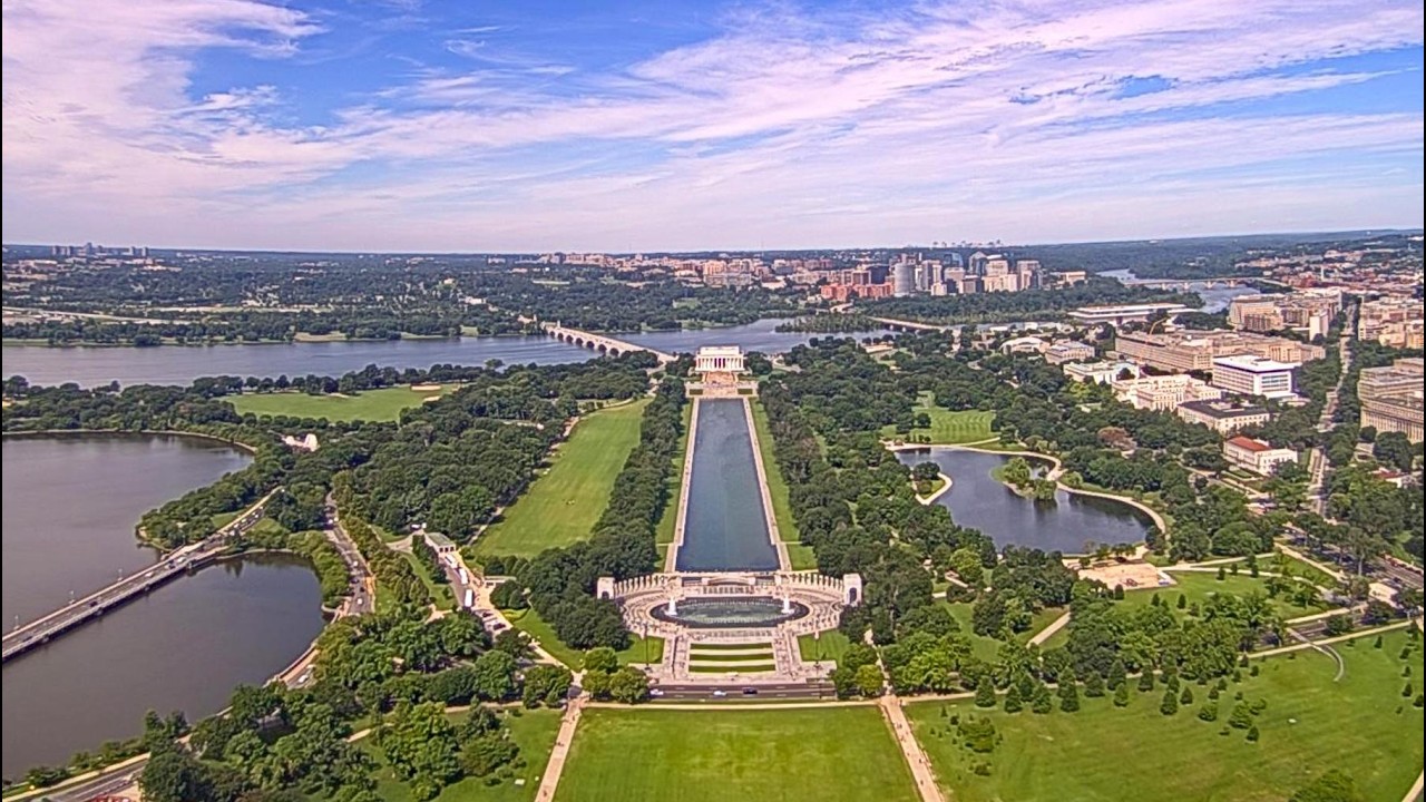 Live camera view of National Mall in Washington, United States