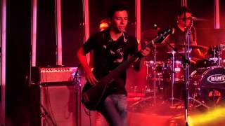 Video thumbnail of "Me Quema - Edgar Lira - EN VIVO"