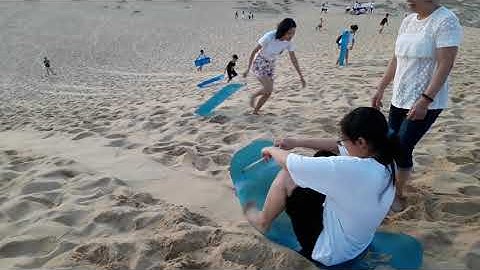 Đồi cát Quang Phú- Quảng Bình / phê pha trượt cát