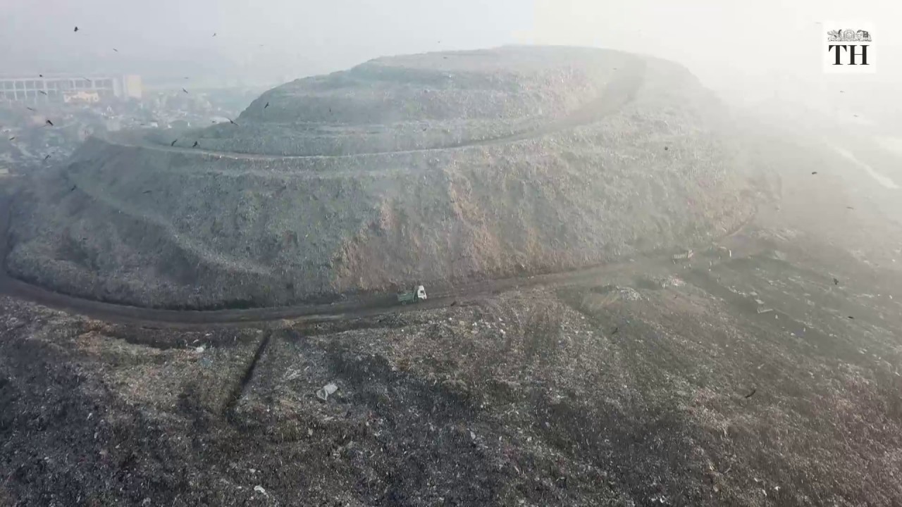 Ghazipur landfill mountain will be taller than the Taj Mahal