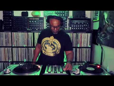 Soulful House Music Saturday, December 20, 2025 - Omnitronic TRM 222. Plus, 40 Years A DJ Story.