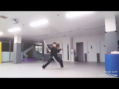 DOUBLE BO STAFF TRICK