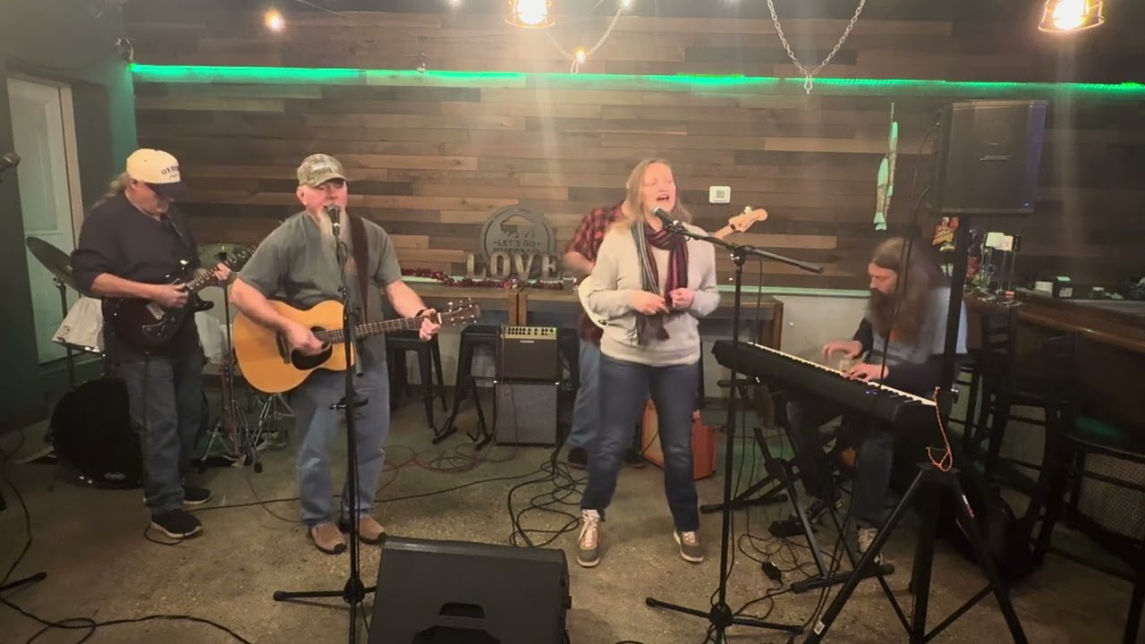 Robbie & Co. 2  February 11, 2026 @MobjackTavernOpenMic #robert #robbie #jonathan #gracie #isaac