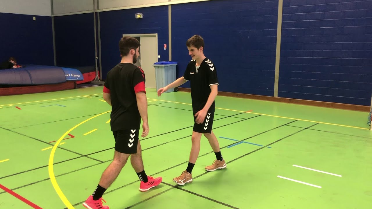 Exemples d'exercices de proprioception en bas et en haut du corps - Pôle Espoirs de handball des HDF