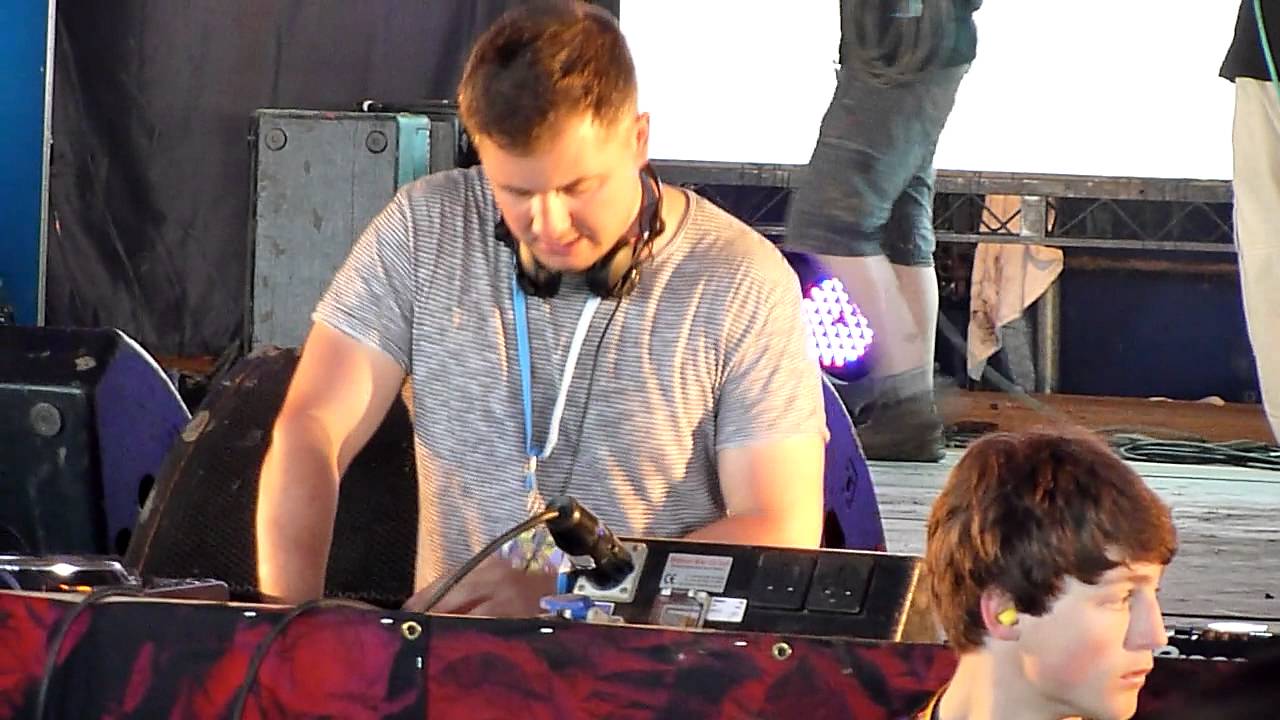 (1/2) Matt Hardwick - East Dance - Dance Village - Glastonbury Festival 2011