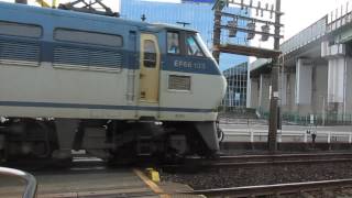 JR東海211系&貨物列車EF66133通過