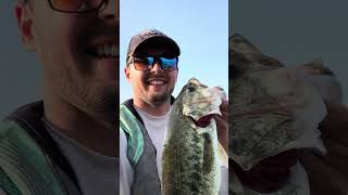 Building custom rods has its perks I guess 🤷‍♂️ #customfishingrods #bassfishing #fishing