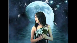 Zuzana Valentová - Svieť Mesiačku Do Okienka.wmv