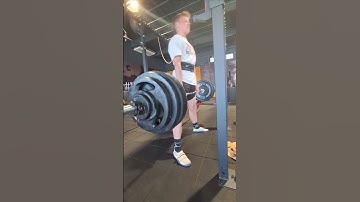 Week 2 : Comp deadlift 4x157,5kg RPE 6 backoff set 2/2