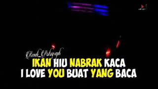 Ikan hiu nabrak kaca i love you buat yang baca