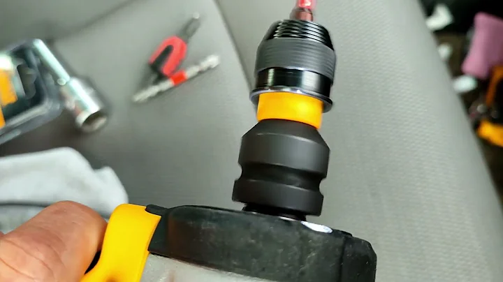 DeWALT, 1/4" Hex to 1/2" Square Impact Wrench Adapter