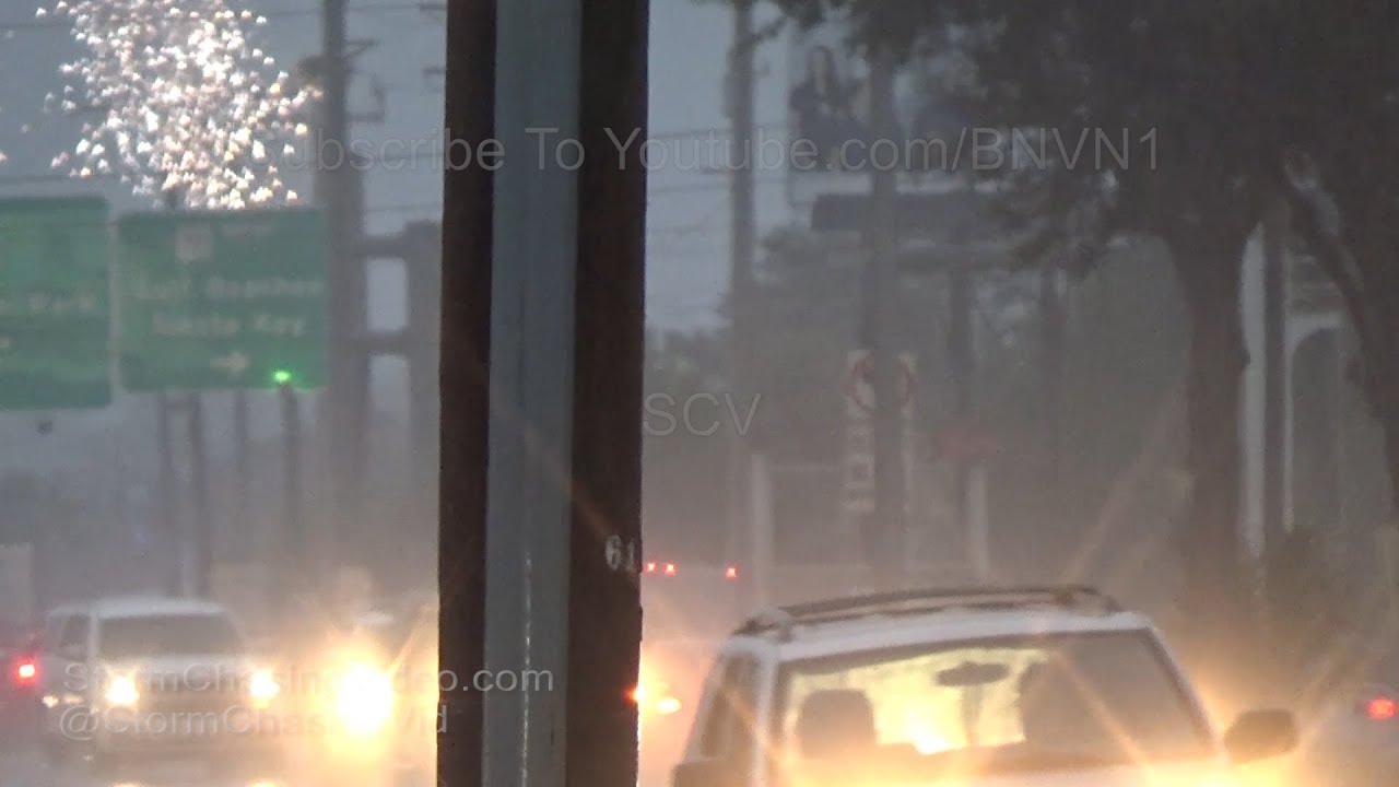 Sarasota, FL Power Flashes and Heavy Rain - 1/4/2019