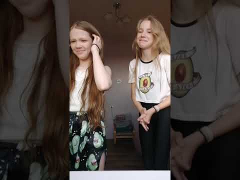 Teen girls streaming | VK Live