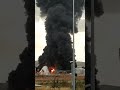 Incendio en la planta de Repsol en Puertollano. Un rayo ha caído sobre uno de los tanques de crudo.
