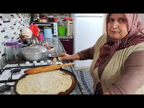 KAHVALTILIK BÖREK TADINDA KREP TARİFİ - Kolay krep nasıl yapılır - Börek tarifleri.. 