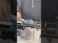 Have you ever seen such a labeling machine? Boxes that need to be sealed can use this labeling