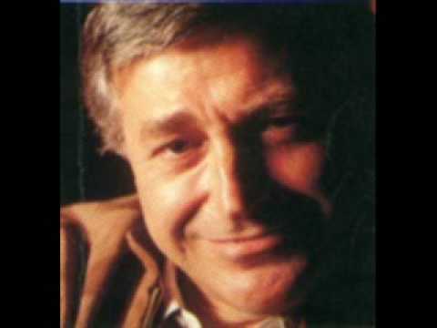 Guarda Pierangelo Bertoli - Sabato su YouTube Guarda Pierangelo Bertoli - Sabato su YouTube