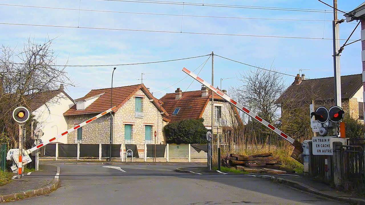 Les Passage à niveaux de la ligne J Transilien direction Pontoise