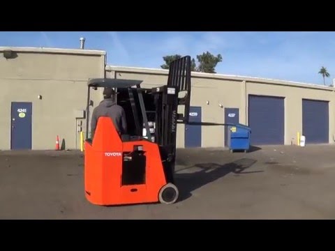 2004 Toyota 6bncue15 3000lb Capacity Stand Up Narrow Aisle Forklift For Sale In Phoenix Az Youtube