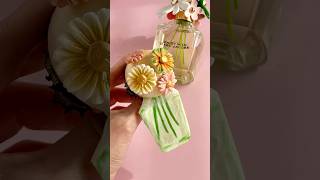 Perfume bottle cupcakes!🌼 #cupcakeideas #foodart #perfume #cakedecorating #cupcake