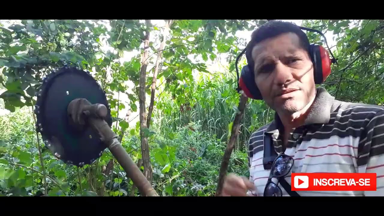 DERRUBANDO MADEIRA COM A ROÇADEIRA-- SERRA TIPO MOTOSSERRA  SA TOOLS